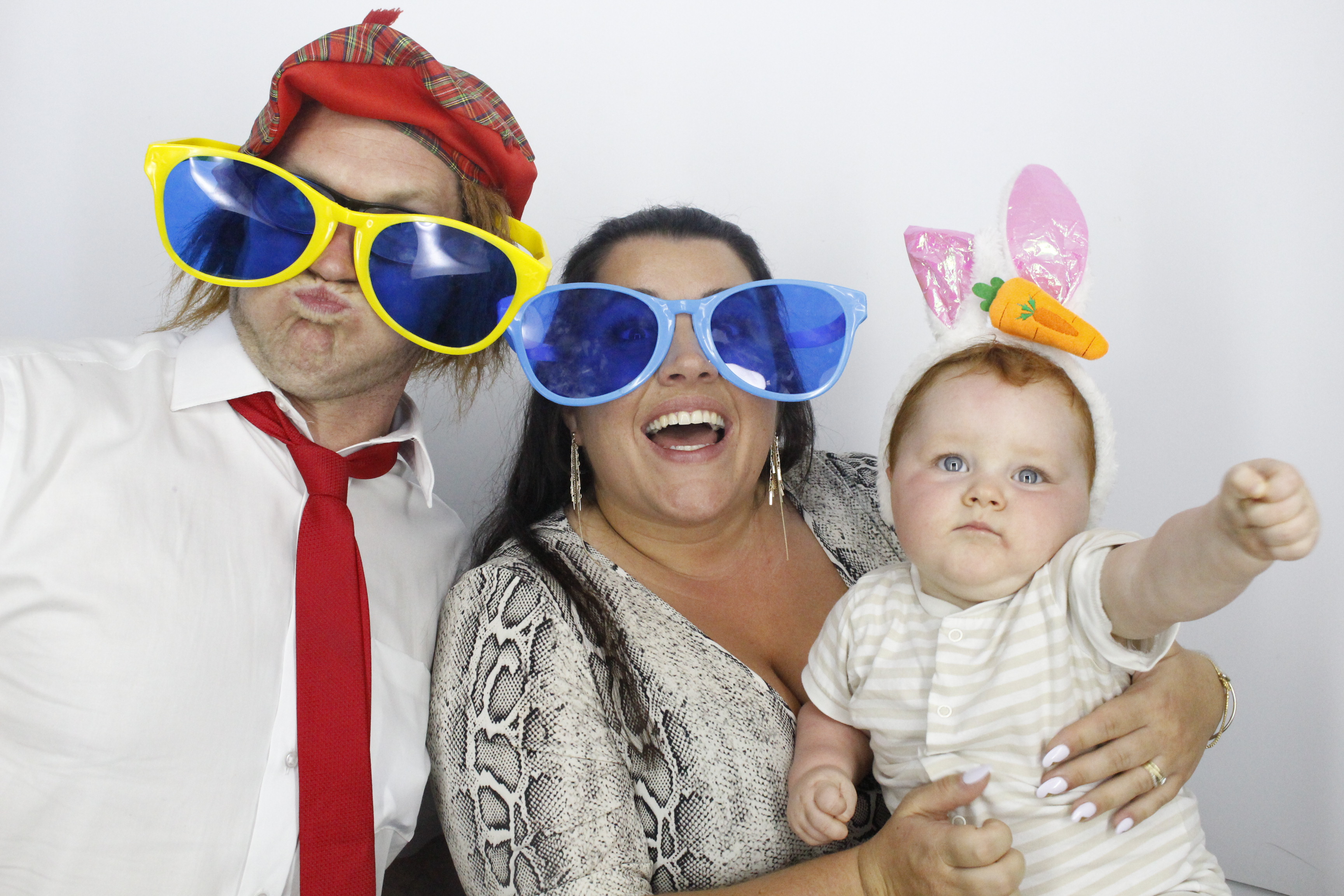 Sam & Rachel's Wedding | View more photos from the event at gallery.myphotoboothexperience.co.uk/u/MyPhotoBoothExperienceLtd/Sam-Rachels-Wedding